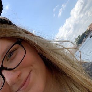 Meet your Posher, Sarah